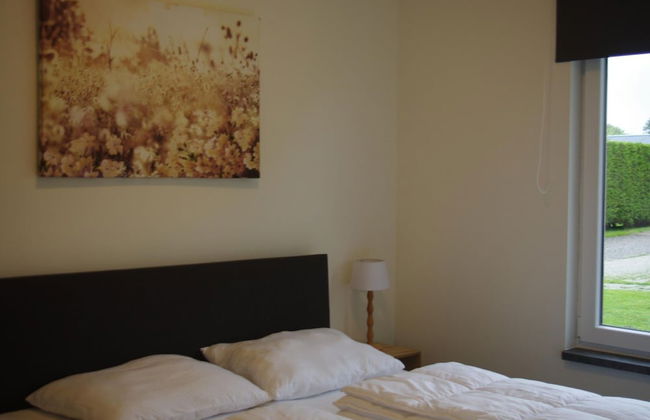 Beautiful Bungalow Near Alkmaar - Photo 4