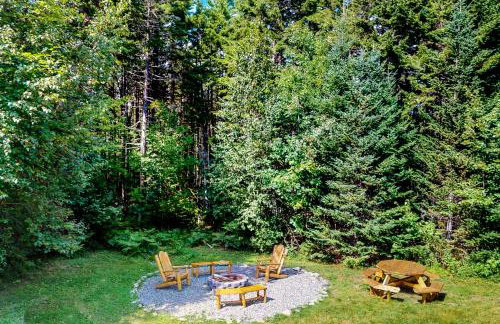 Wooded Family Retreat! 11 Mi to Acadia Entrance - Foto 26