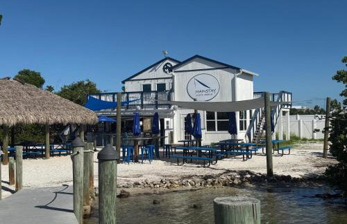 Coconut Castaway - Ocean Views, Walk to Beach, Golf Cart, Club Pool - Photo 40