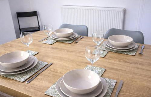 3BR Grantham Retreat, Perfect for Work Stays & Parking - Foto 5