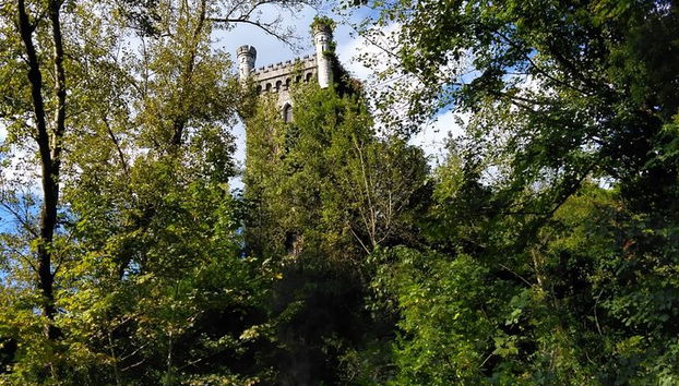 Hiking, eating and relaxing in an 18th century Spa near Oviedo - Photo 3, Fairy-tale Castle Priorio