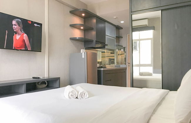 Minimalist And Cozy Studio Bale Hinggil Apartment - Foto 18