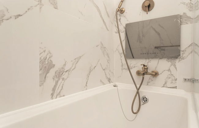 4-bed Flat in West London, Sleeps 8, 8 min to Tube - Foto 16