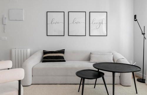 Cozy 2 bedroom apartment with patio - Photo 1