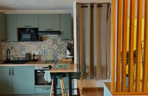 T1 cosy tout équipé, proche Airbus aéroport - Foto 3