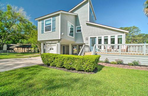 Bright Home with Dock on Lake Conroe! - Photo 2