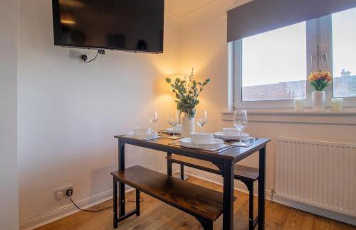 Raeburn House- 3 Bedrooms, 2 Bathrooms in Hamilton - Foto 6