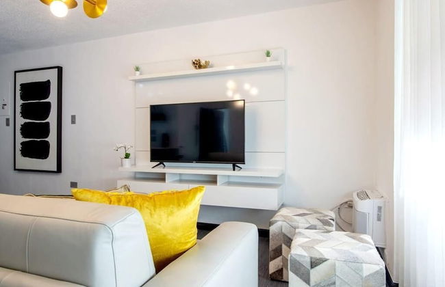 1 Bed 1 Bath 1 Parking Boutique Apt - Photo 19