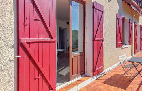 Lovely Home In Nanteuil-En-Vallée With Wifi - Foto 10