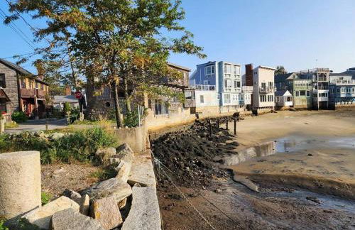 The Orca Suite- Bearskin Neck Rockport- Steps to all - Foto 22