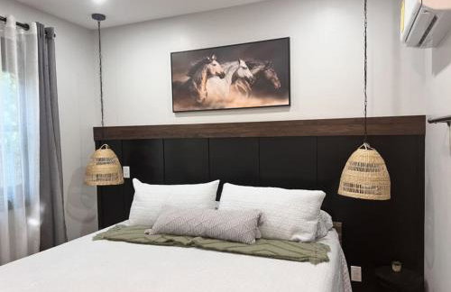 ADA Friendly and AC Little House on the Ferry - Foto 1