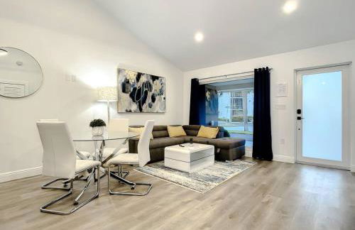 Luxe 6 Bed Heated Pool Villa I 5 min to Beach I BBQ - Foto 67