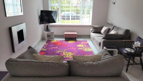 Smitten House 4 Bedroom RHYL - Foto 4