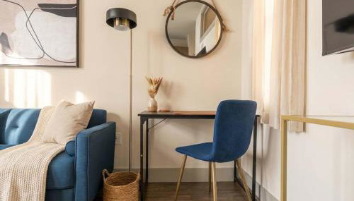 Modern 1BR Chic Retreat Pool Gym Parking - Foto 5