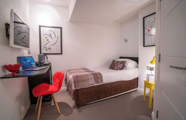 Pod Rooms - Nell Gwynn House Apartments - Photo 28