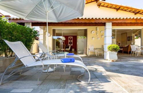 Linda casa na praia da Enseada - 150mts da praia - Foto 12