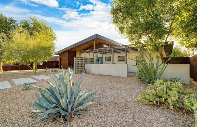 Sundrenched by Avantstay Pool, Mins to Old Town - Foto 42