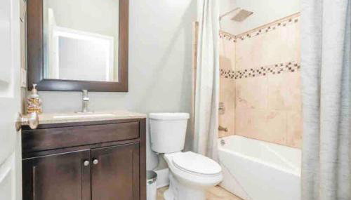 Lakefront Rooftop Parking - Foto 2