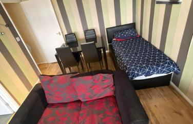 City Centre - Next to Hilton Hotel - Victoria Centre 2 Bedrooms Apartments - Close to Theatre Royal - in Victoria Centre Shopping Centre - 24 Hours Access - Parking Cars or Vans from Five Pounds a Day - Onsite Parking from Ten Pounds a Day - Foto 44