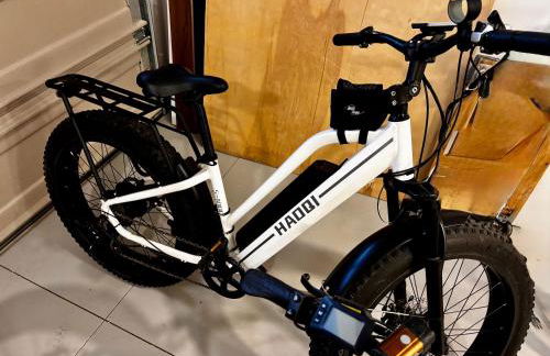 NEW! Boise BaseCamp -Fire Pit -E-Bikes -Greenbelt - Foto 72