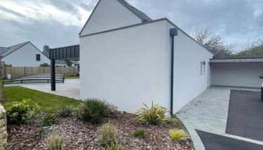 Villa avec piscine, à 5 minutes de la plage. Idéal pour vacances en famille et amis - Foto 3, Garden