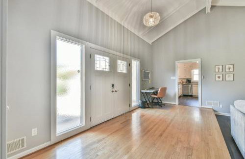 Spacious Home with 3 King Beds, Arcades and 86 inch TV - Foto 13