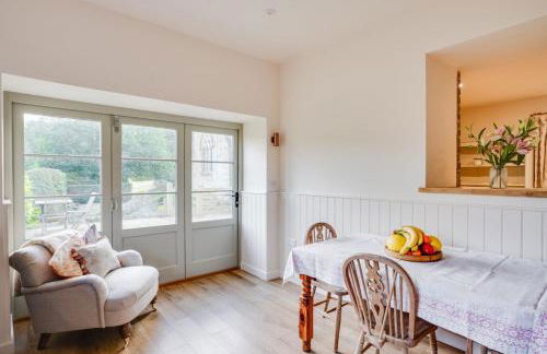 Charming Coach House Retreat Near Sherborne Abbey - Foto 37