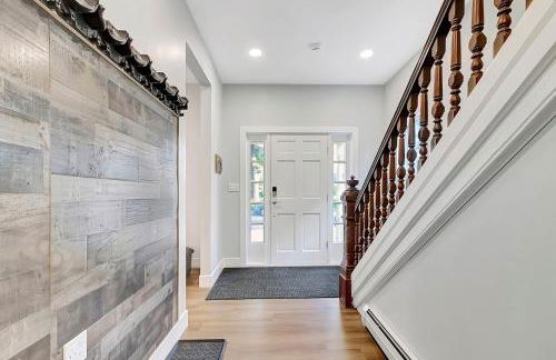 Spacious Central 4BR, Ski & Bike - Photo 30