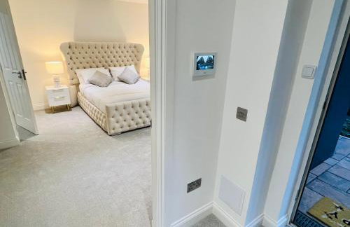 DESIGNER HOUSE - University of Glasgow / Central Glasgow 'Hillhead' West End G12 - Luxurious & Contemporary Detached House / Terrace / Garden / 'electric car charging' Garage Parking - Foto 34