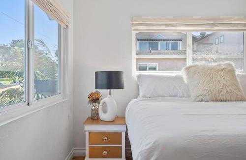 Luxe OB Home, Walk to Beach, Sauna, and Backyard - Photo 20