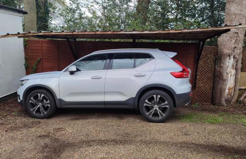 3 Bed 2 Bath Cottage with private parking and garage - Foto 20