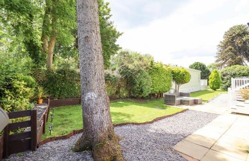 Woodlands Lodge - Photo 24