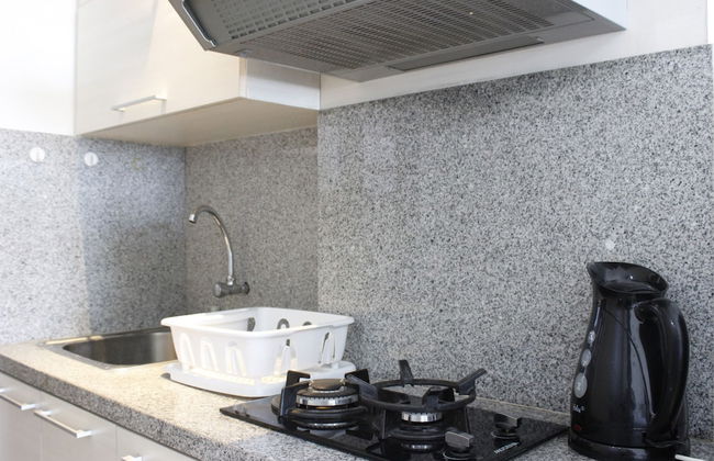 Minimalist Studio Apartment at The Suite @Metro - Photo 1