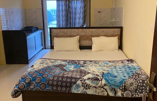 11Flowers Service Apartment By GRB - Photo 1