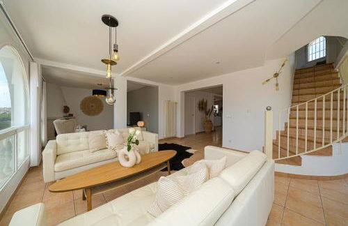 Casa Metro Spaniahome - Photo 7