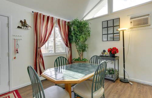 Milford Family Home with Koi Pond and Porch! - Foto 8