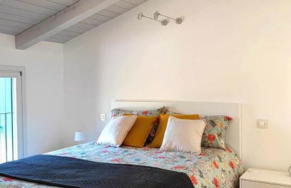 Incantevole vista dalle mura del castello. - Foto 50