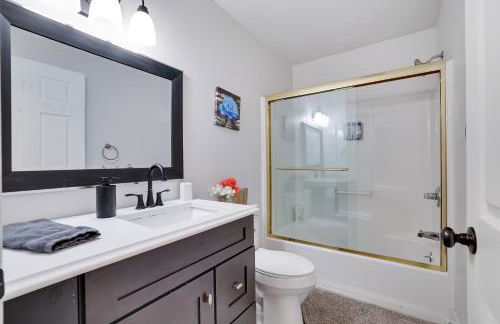 Hot Tub & Theater Haven-Lake and Ski Retreat - Foto 36