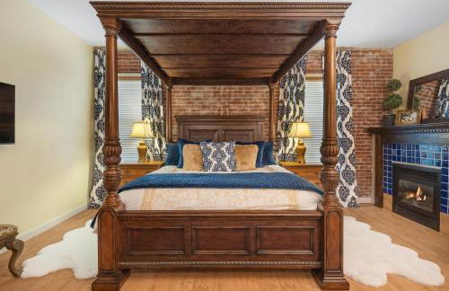 King suite-Huge tub-Fireplace-The Royal Crown - Foto 16