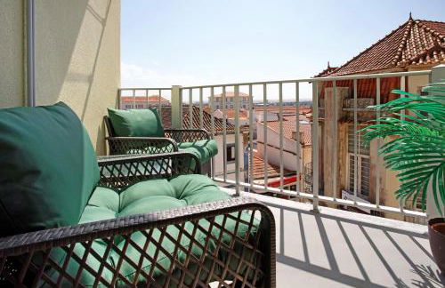 Home Away From Home - Photo 2