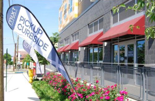 Modern Oasis-steps from DC with free private parking - Foto 40