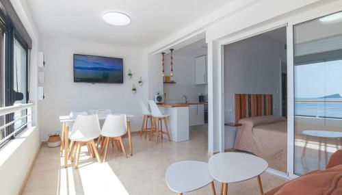 Luminoso Apartamento en Primera Línea de Playa - Photo 5