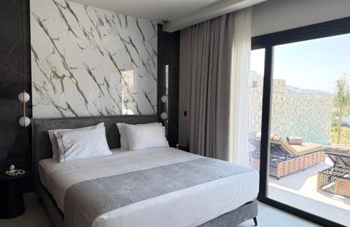 Celeste Luxury Villas - Photo 33