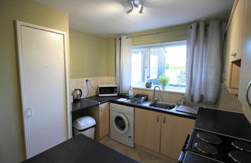 St James House - Charming 3 bed, 2 bathrooms, driveway parking, close to town centre - Photo 31