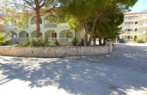 Hotel Villa Basil - Photo 73