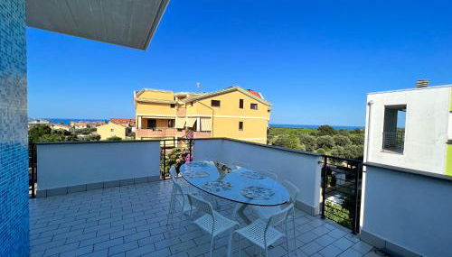 APPARTAMENTO ATTiCO CON TERRAZZO FIBI - Foto 3