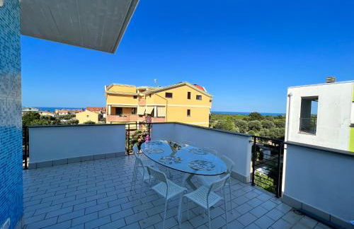 APPARTAMENTO ATTiCO CON TERRAZZO FIBI - Foto 3