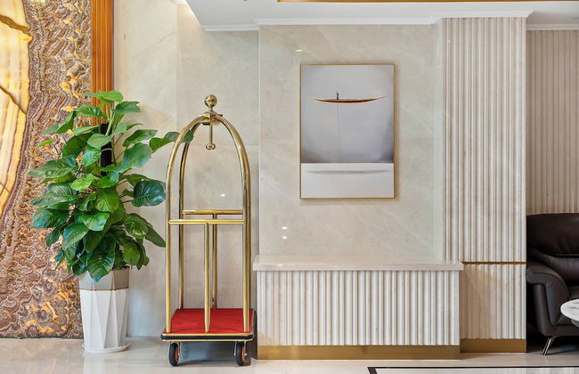 22Land Hotel Saigon - Photo 56