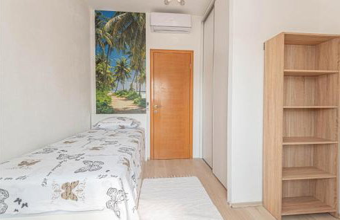 Awesome Home In Ruzic With Jacuzzi - Foto 34