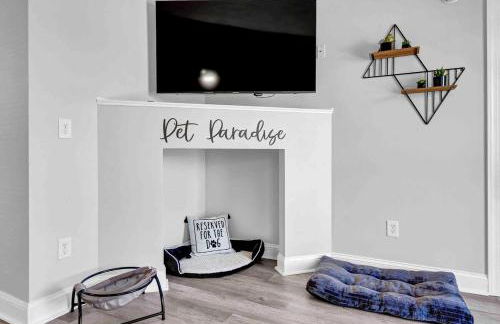 Relaxing 3 Bedroom Home Close to Beach & Airport! - Foto 6